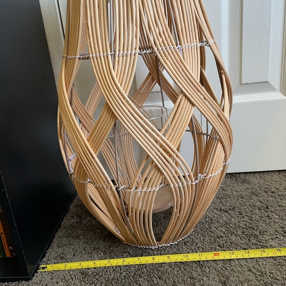 Woven Ratan Lantern with Intricate Diamond Pattern - Picture 9 of 9